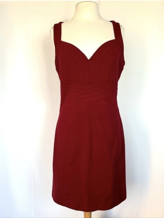 Laundry By Shelli Segal Dresses & Skirts - Classic Vixen Red Mini Midi Dress with Gold Tone Zipper. Wedding Guest. Size 8.